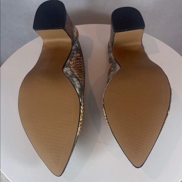 Chinese Laundry Women's Multi-Tone Snakeskin Mules , Size 9 . - Picture 6 of 10